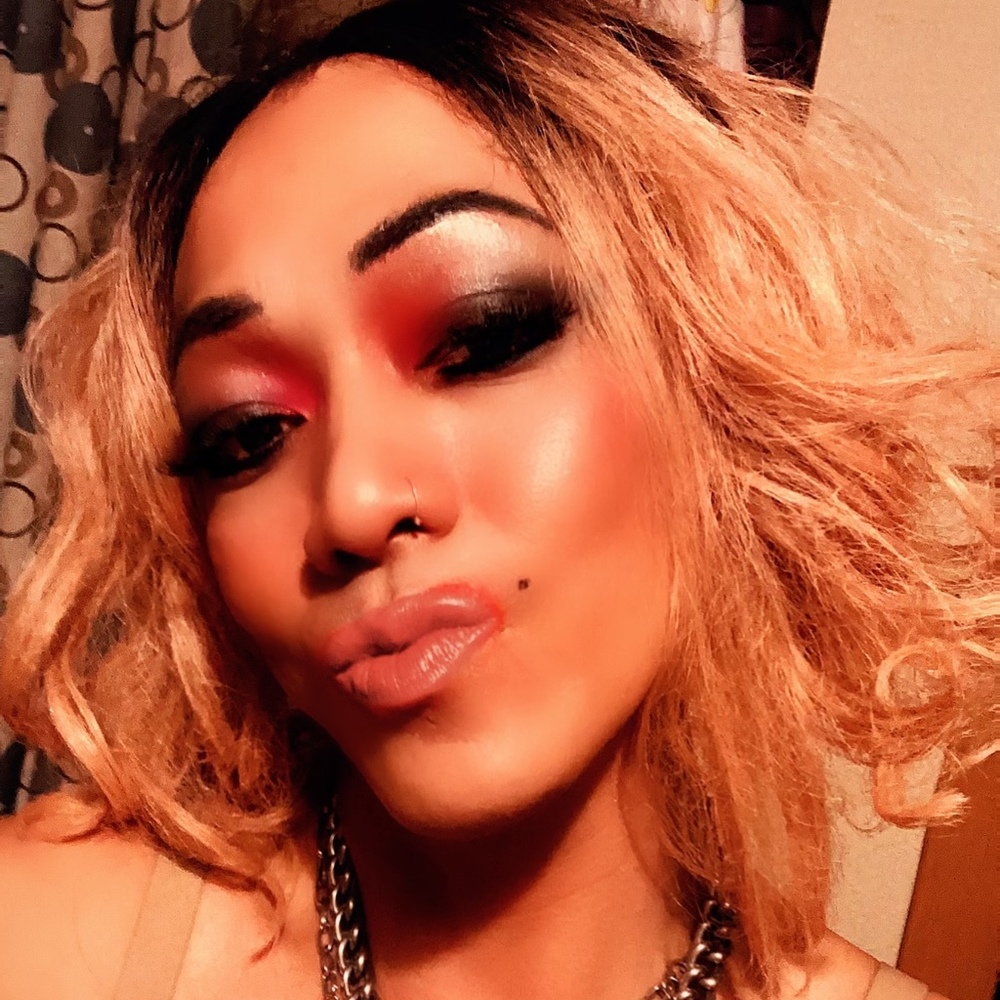 Meet your Posher, Qui can